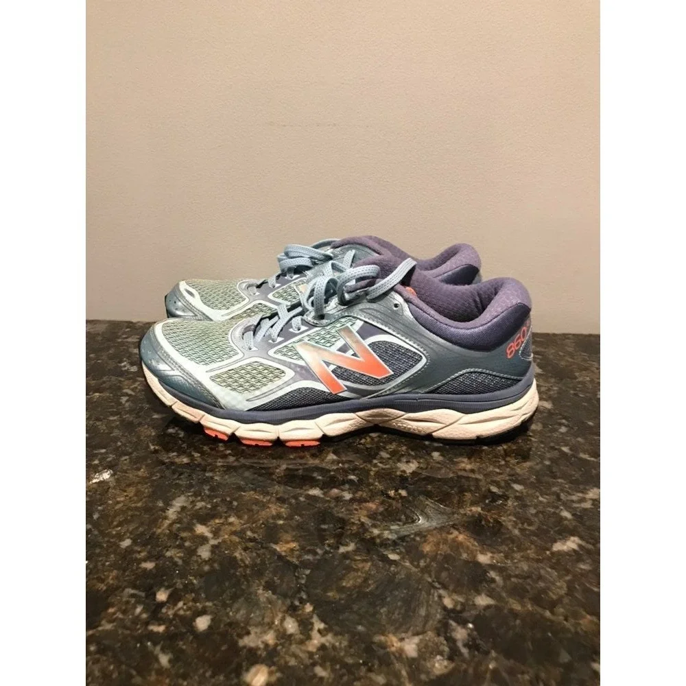 New balance womens 9 running shoes blue
